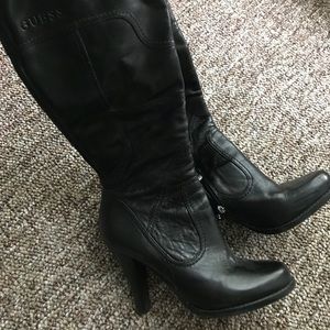 Guess boots